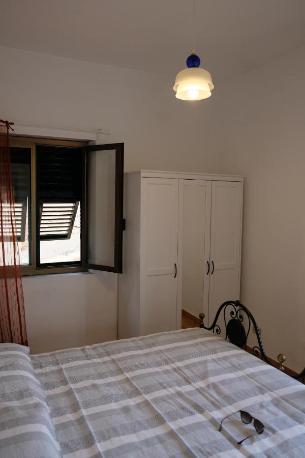Countryhouse Traversa Du Furnu Imperia Eksteriør bilde